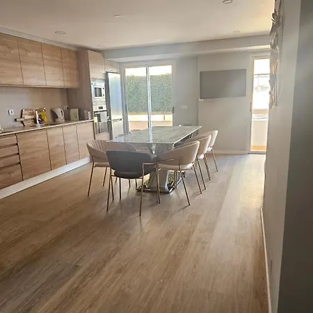 Main Avenue Ii Apartment